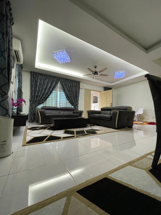 3R D'Latania Senawang Hotel Seremban Kültér fotó