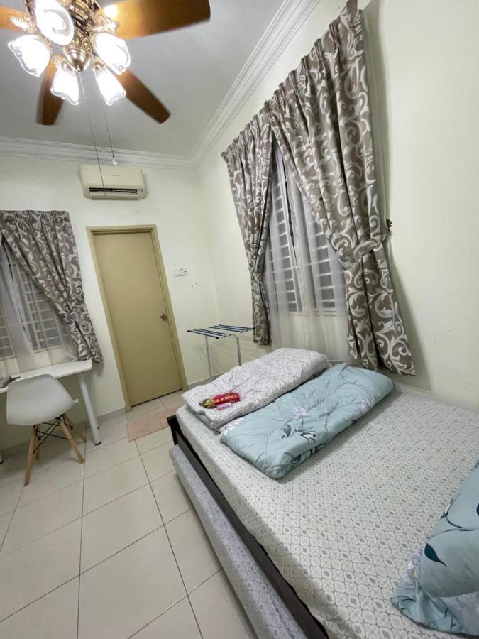 3R D'Latania Senawang Hotel Seremban Kültér fotó