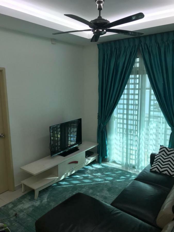 3R D'Latania Senawang Hotel Seremban Kültér fotó